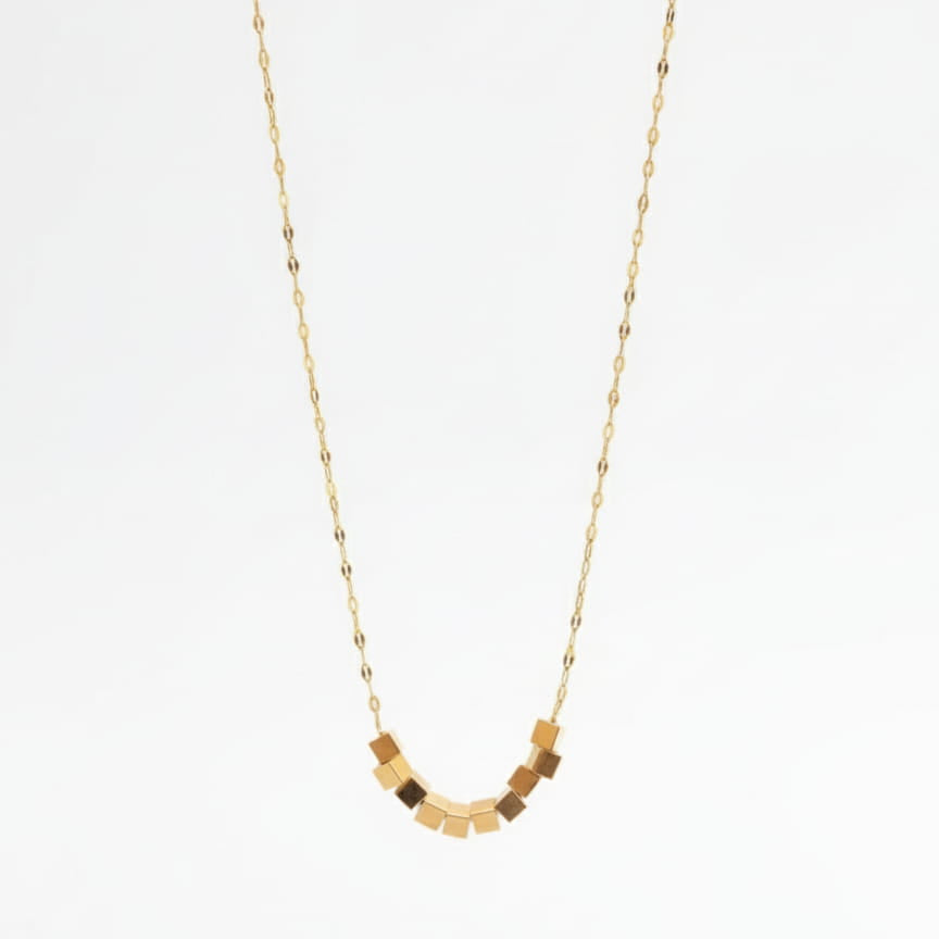 Glimmer necklace