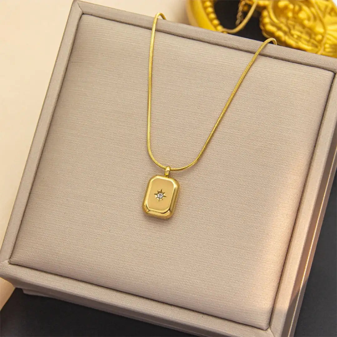  - Lumière necklace - Glitters For Her