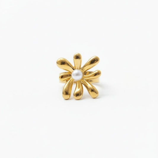 Wild petal ring